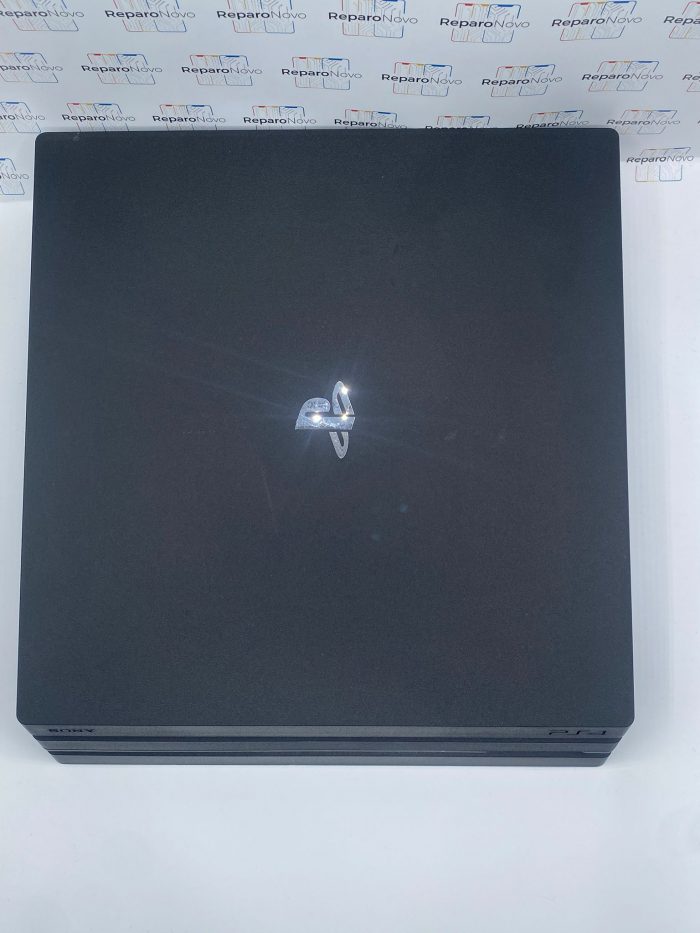 PS4 Pro 1TB + GTA V - Imagen 3